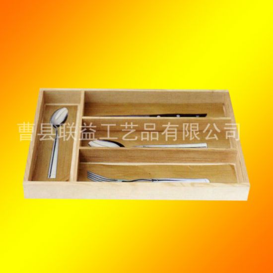 點(diǎn)擊查看詳細(xì)信息<br>標(biāo)題：托盤LY-9008 閱讀次數(shù)：1902